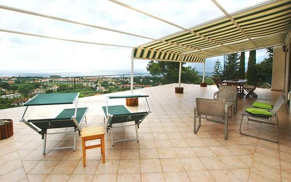 Casa Renata Villa Кастелабате Екстериор снимка