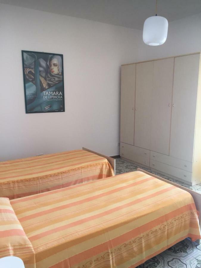 Casa Renata Villa Кастелабате Екстериор снимка