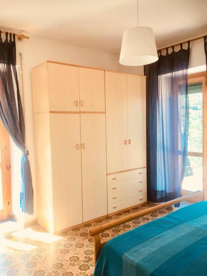 Casa Renata Villa Кастелабате Екстериор снимка